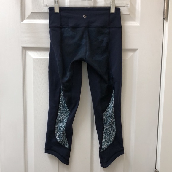 Lululemon Wunder Under Crop *Full-On Luon - Picture 4 of 10